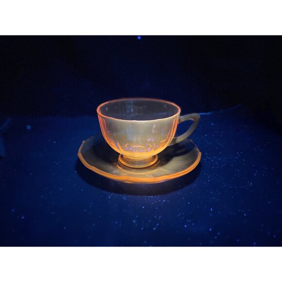 Vintage Amber Depression Glass Fostoria “Fairfax” Tea Cup & Saucer Set | circa 1 - Picture 2 of 9